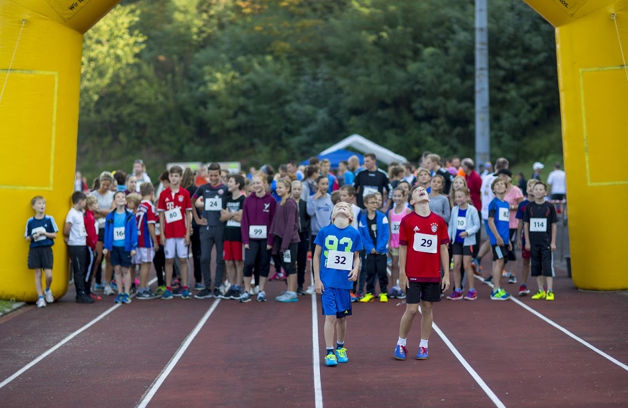 Bild vom 9. Benefizlauf im Jahr 2016. Dies ist das 39. Bild.